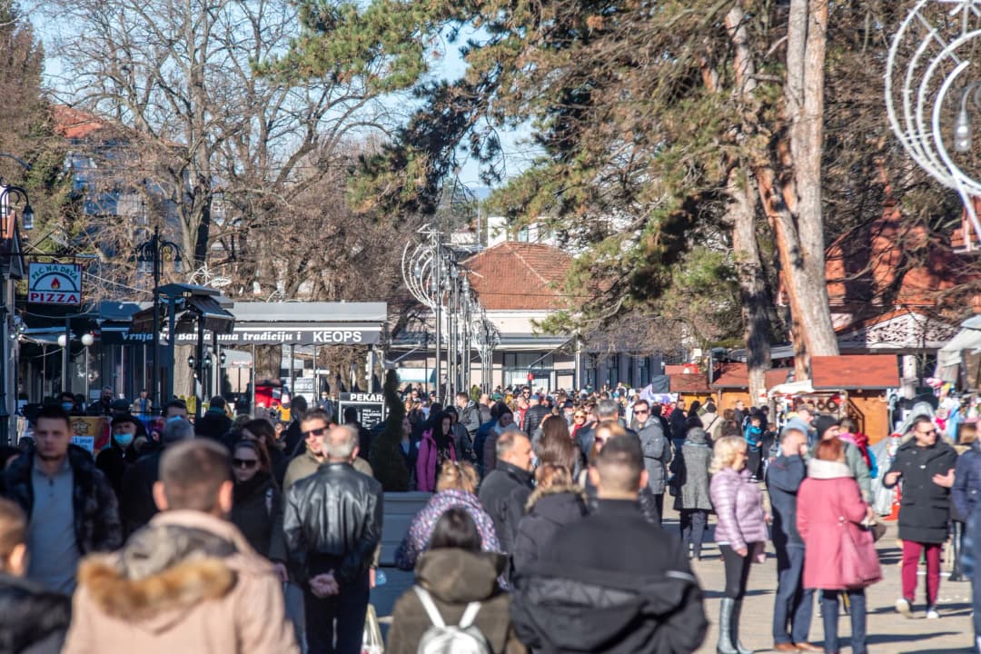 Šetalište u centru Vrnjačke Banje koje povezuje mineralne izvore