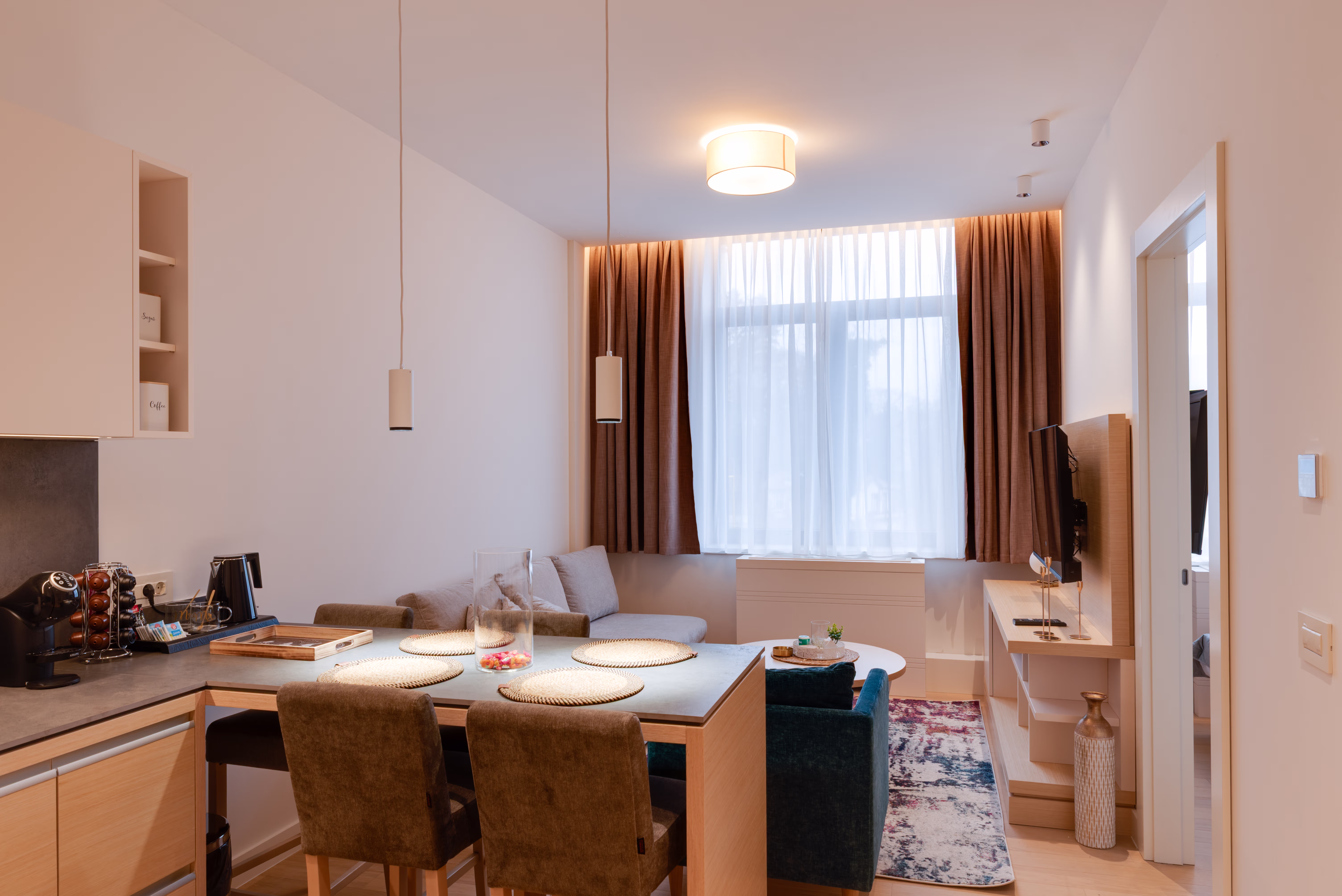 Classic One Bedroom Apartment with King Bed