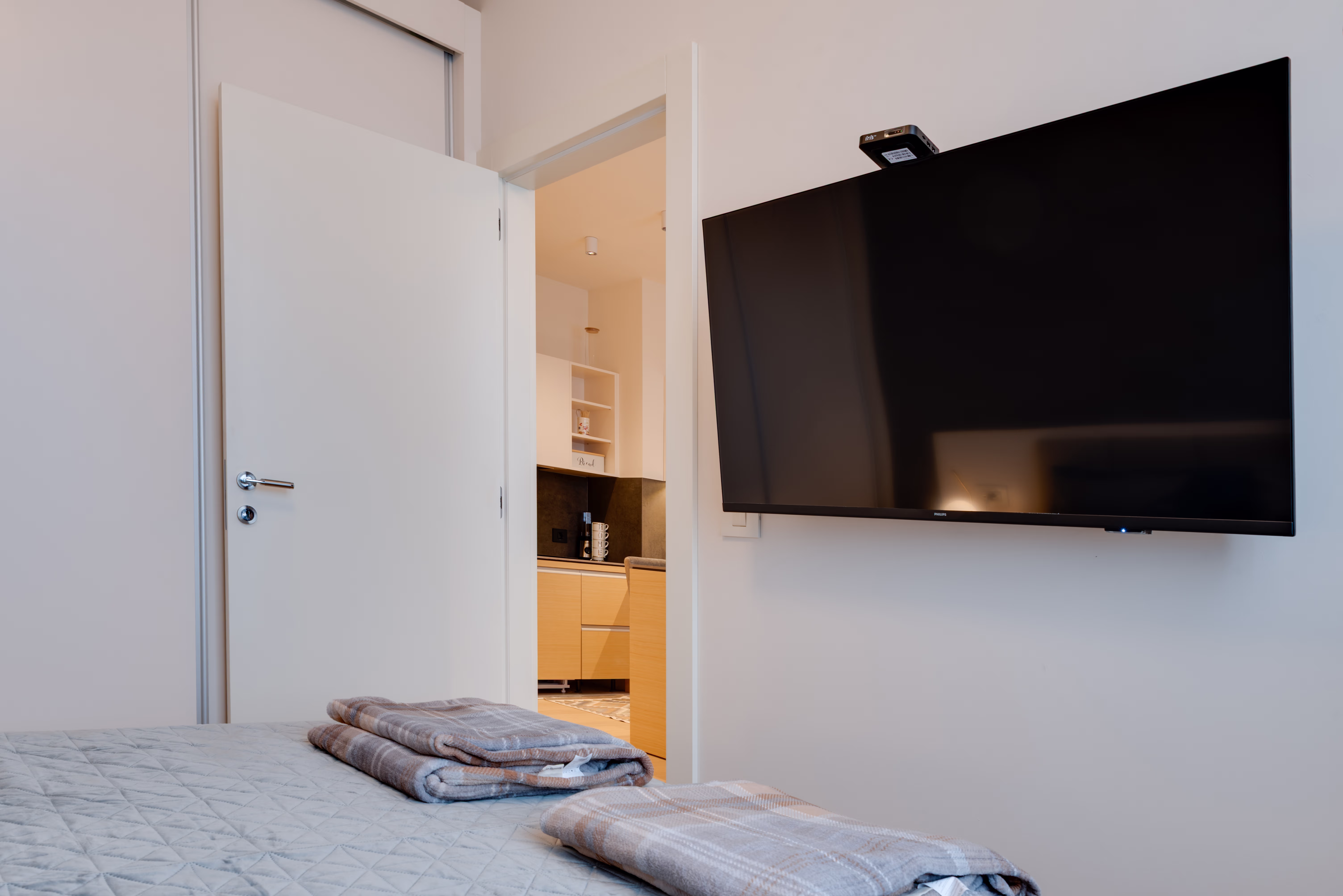 Classic One Bedroom Apartment with King Bed
