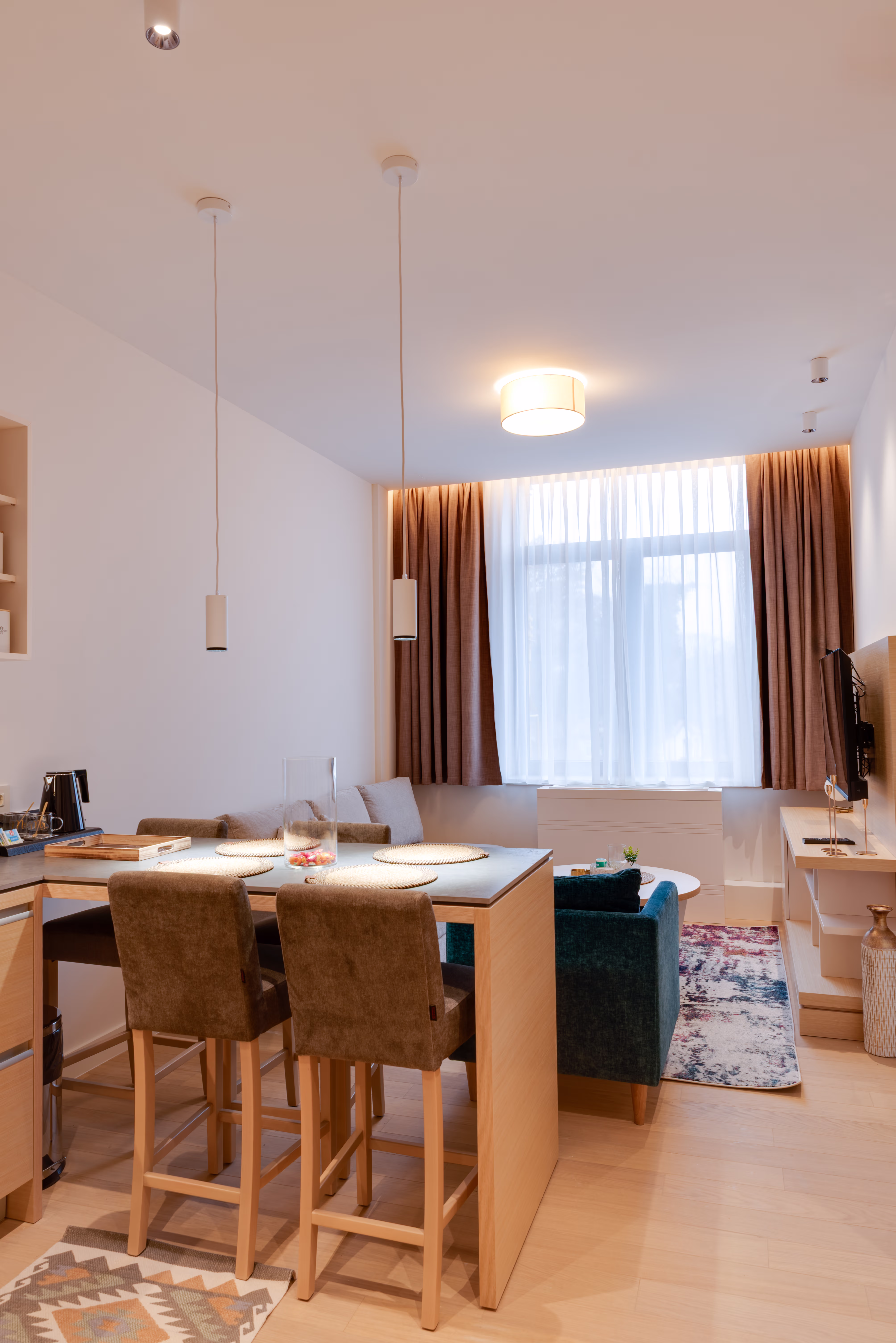 Classic One Bedroom Apartment with King Bed