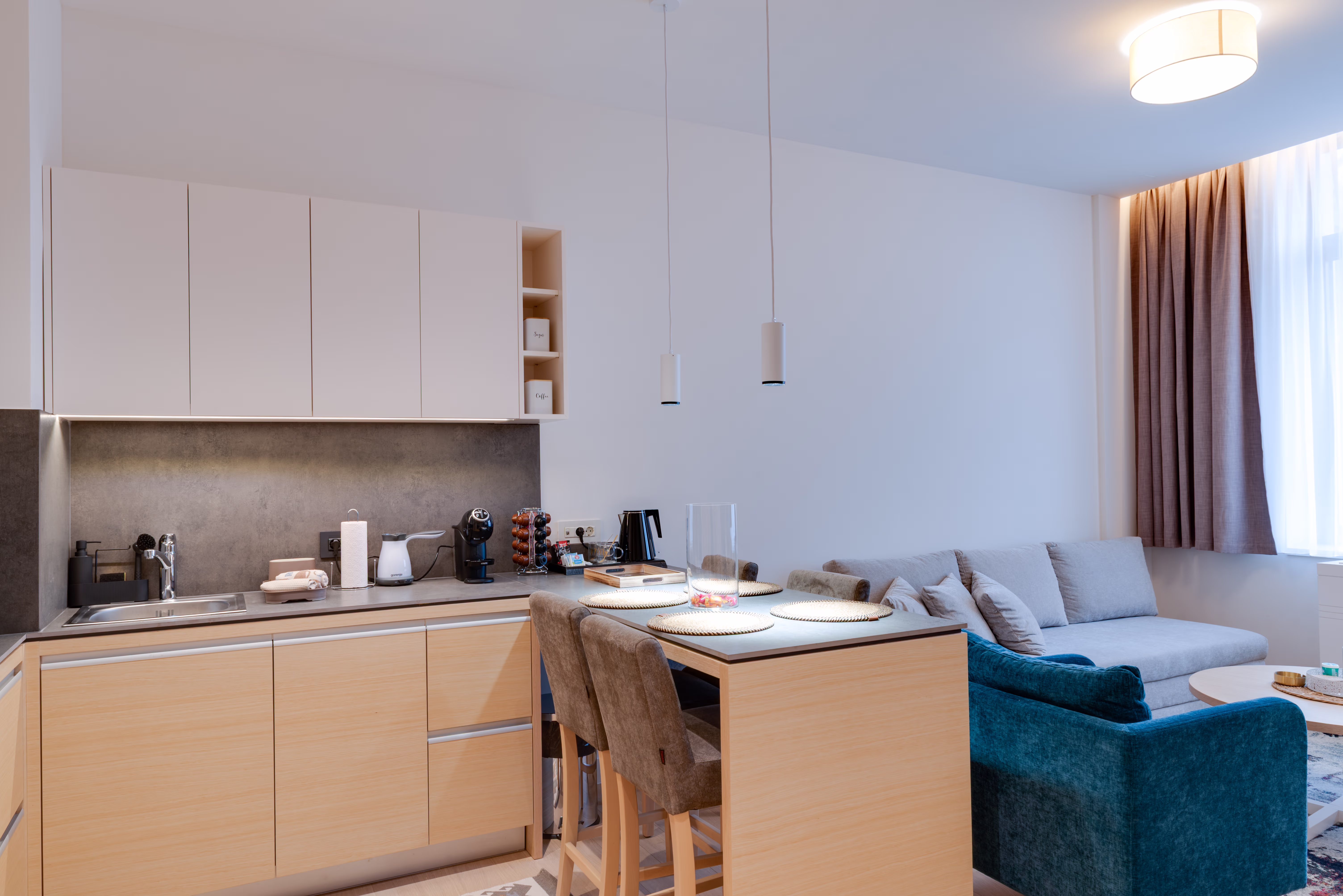 Classic One Bedroom Apartment with King Bed