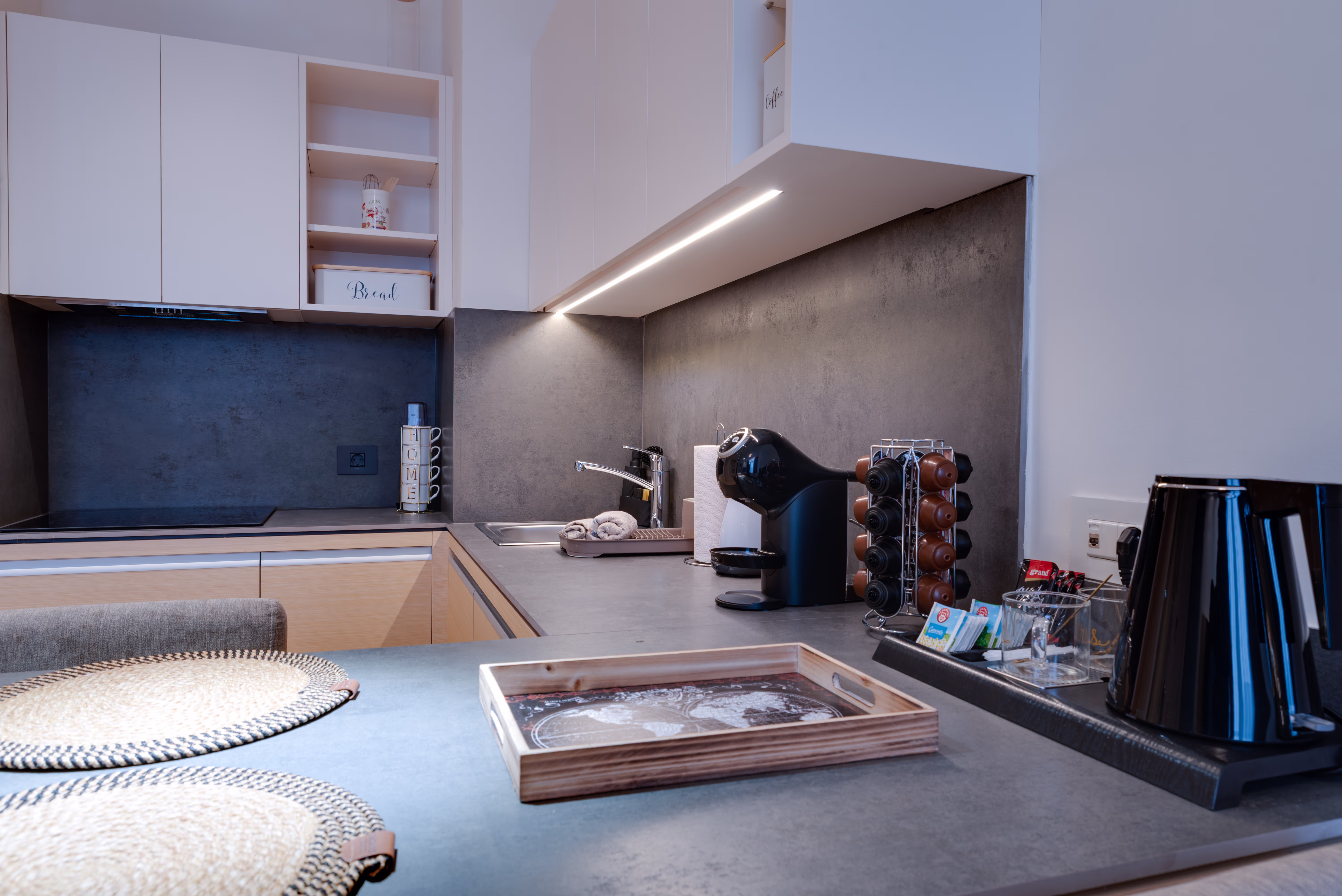 Classic One Bedroom Apartment with King Bed