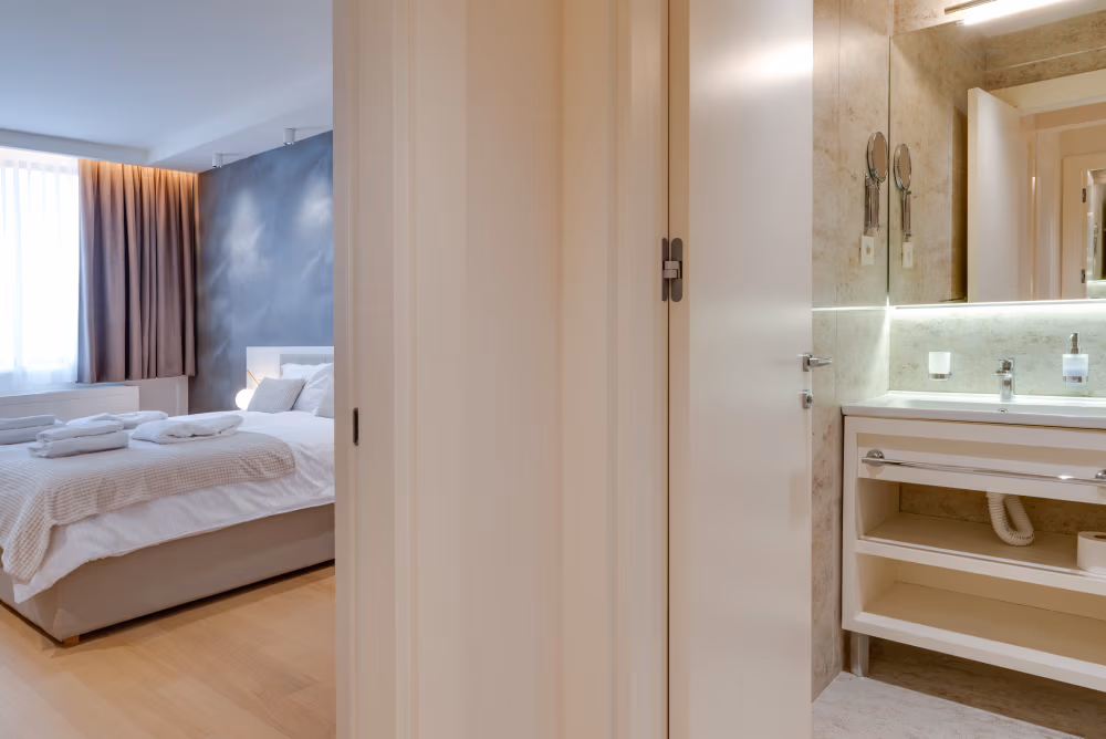 Deluxe Two Bedroom Apartment with Terrace